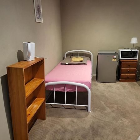 Lucky House Hotell Point Cook Eksteriør bilde