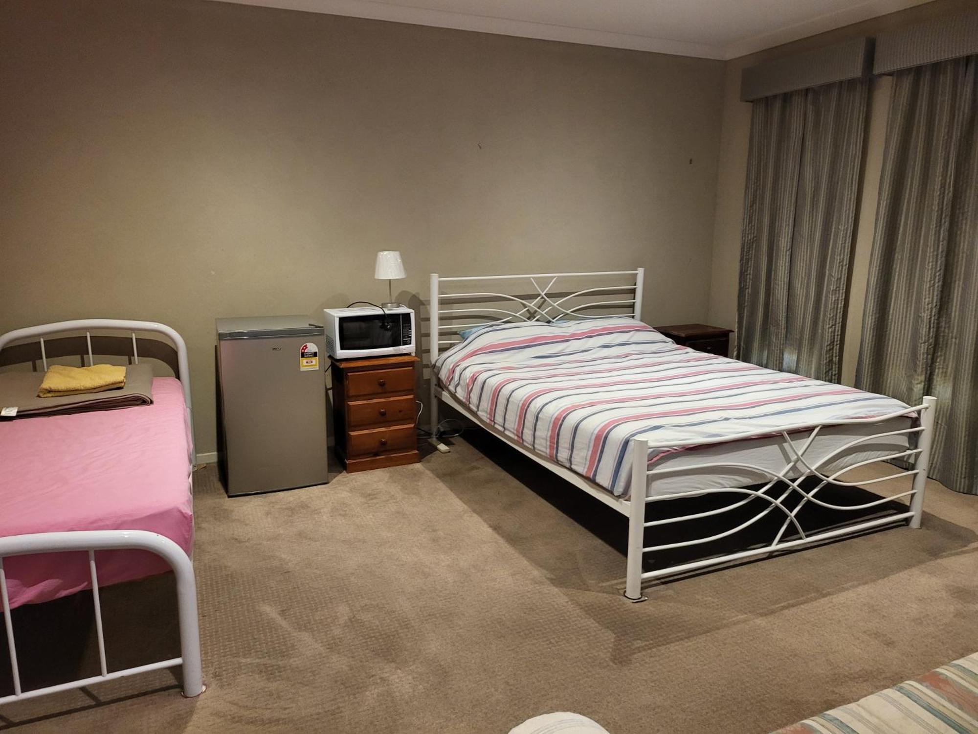 Lucky House Hotell Point Cook Eksteriør bilde